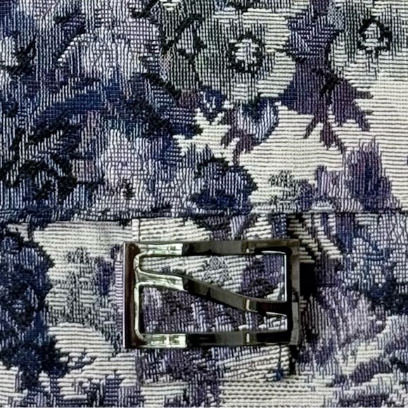 Floral Blue While Lace Rectangular Purse Shoulderbag Fold Over Snap Closure - Picture 4 of 16